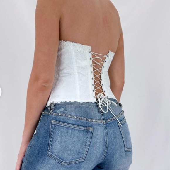 Vintage Fredericks of Hollywood White Corset by Bridal Empire Intimates - Picture 3 of 7